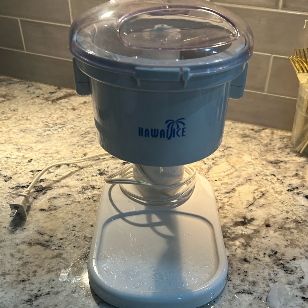 Hawaii Ice Shaver (working) - Picture 4 of 7